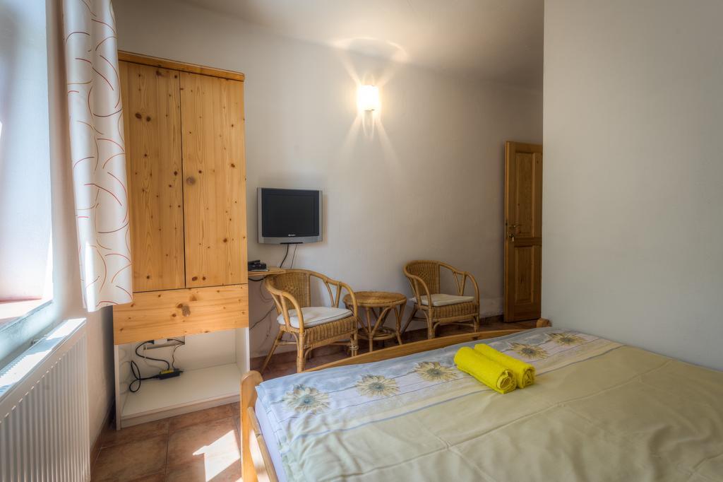 Penzion U Dracice Hotel Nova Bystrice Exterior photo