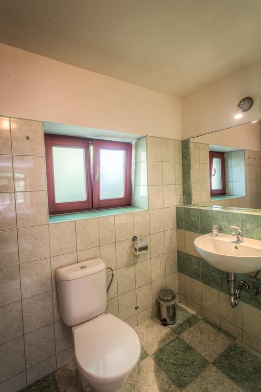 Penzion U Dracice Hotel Nova Bystrice Exterior photo